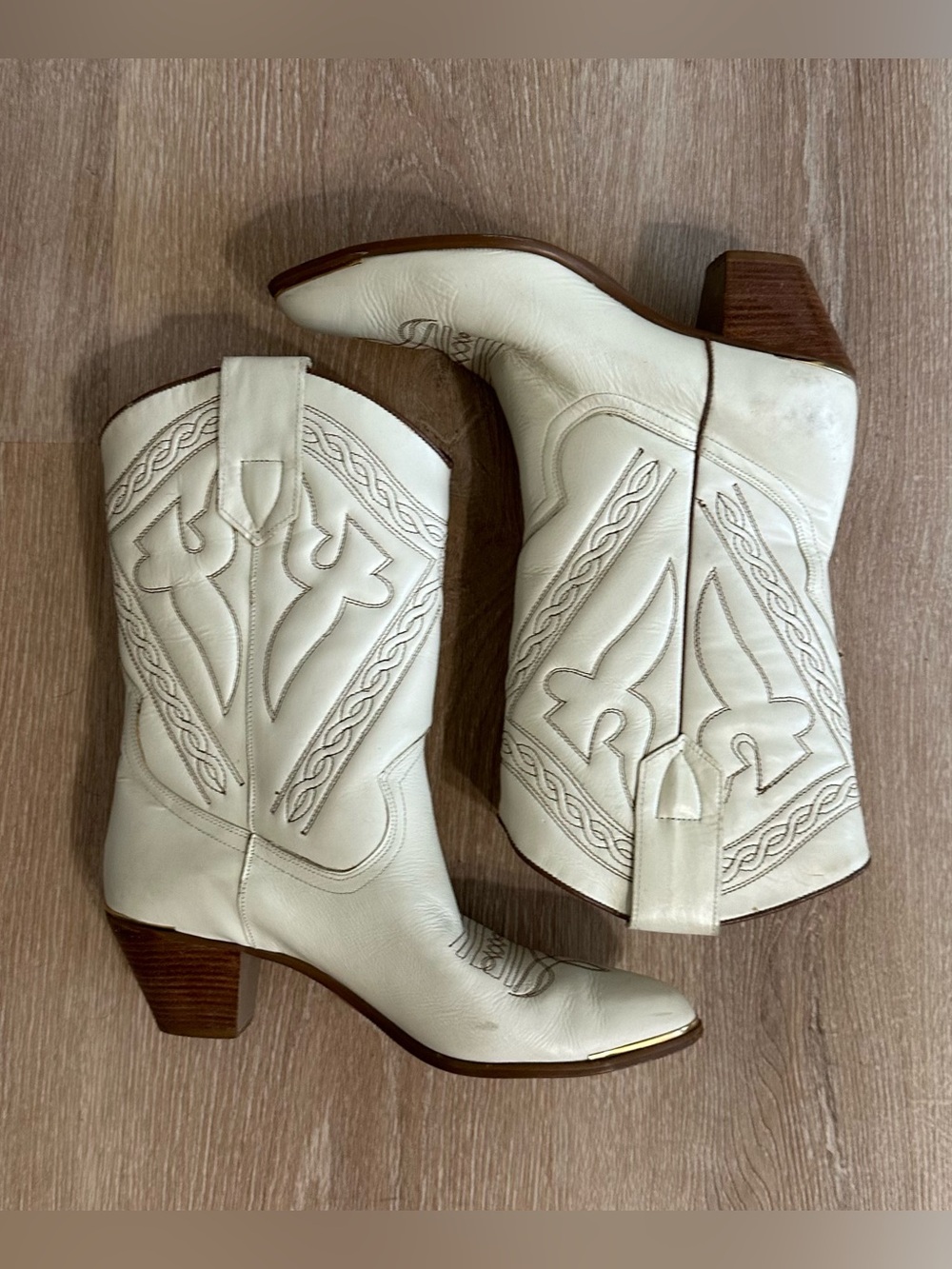 Vintage Acme Rose Bud Cream Leather Boots 8.5 Coastal Cowgirl/Western Minimal